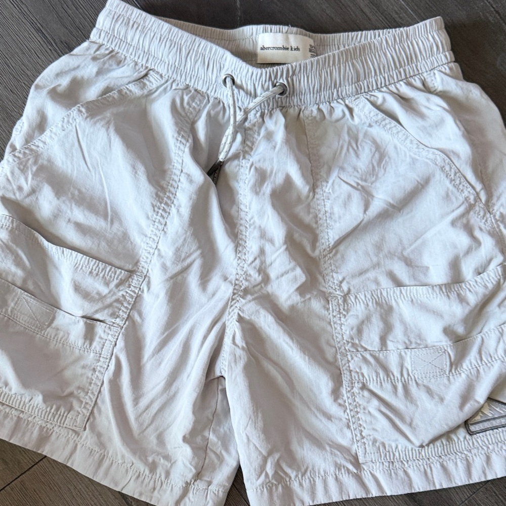 abercrombie kids light gray cargo-style drawstring shorts